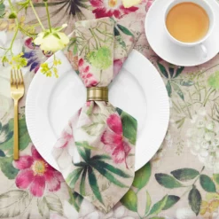 La Vie en Rose Tablecloth -Deals BAR Store la vie en rose tablecloth 202221 0209 la vie en rose tablecloth z