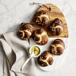 Olivewood & White Marble Oval Board -Deals BAR Store olivewood and white marble oval board 202218 0031 olivewood white marble oval cheese board z