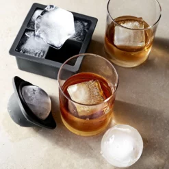 Williams Sonoma King Cube Tray with Lid, Set of 2 -Deals BAR Store williams sonoma king cube tray with lid 202220 0016 sphere ice molds set of 2 and glasses set z